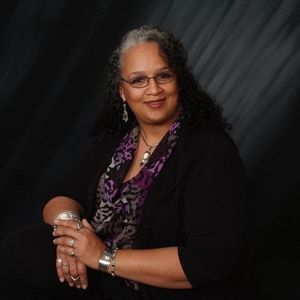 Meet your Posher, Joan